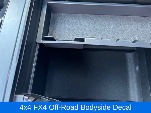 Used 2023 Ford F150 Platinum w/ FX4 Off-Road Package AWD/4WD image 32