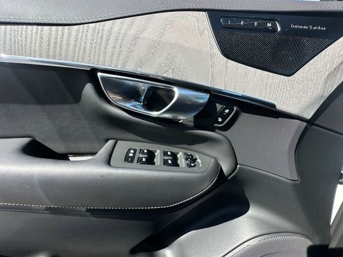 Used 2025 Volvo XC90 T8 Ultra w/ Protection Package Premier image 11