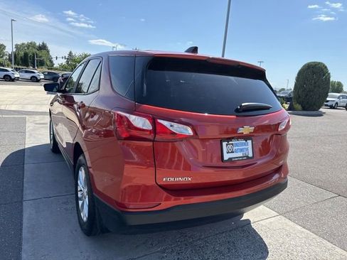 Used 2020 Chevrolet Equinox LS w/ LS Convenience Package AWD/4WD image 7