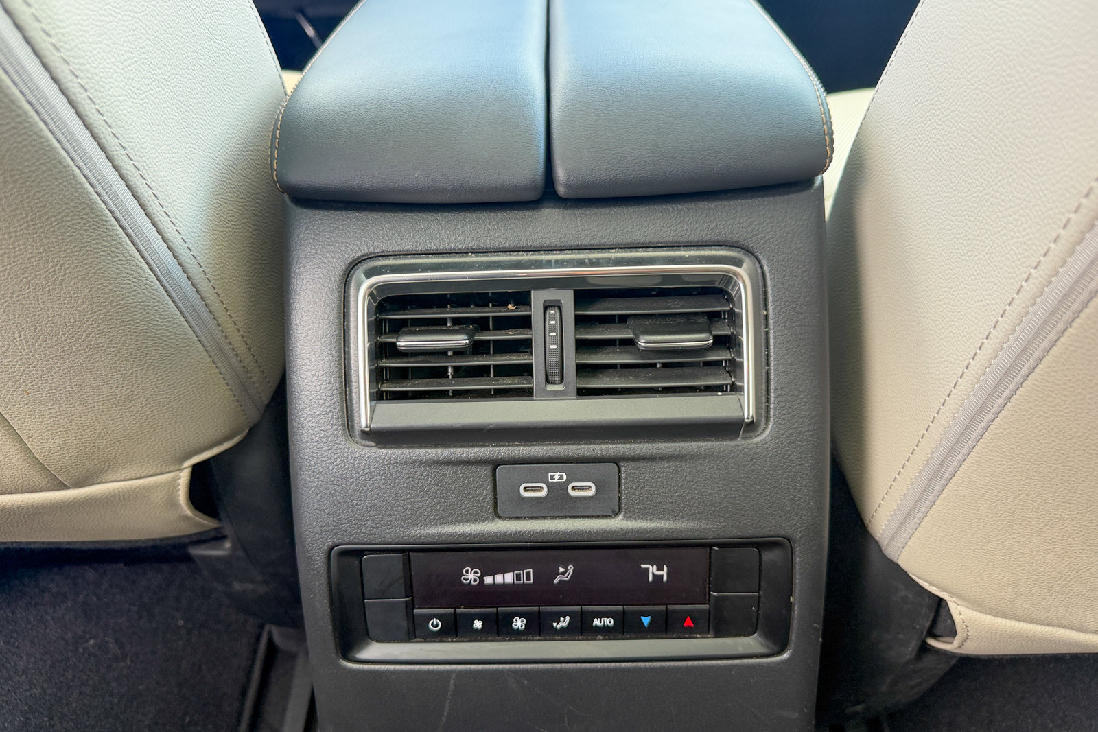 Certified 2025 MAZDA CX-70 Plug-In Hybrid w/ Premium Pkg AWD/4WD image 26