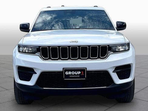 Used 2025 Jeep Grand Cherokee Laredo X AWD/4WD image 4