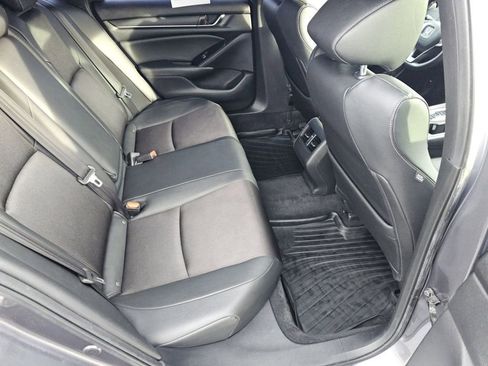 Used 2019 Honda Accord Sport image 5