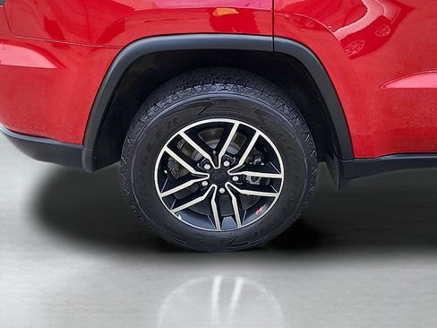 Used 2020 Jeep Grand Cherokee Trailhawk AWD/4WD image 9