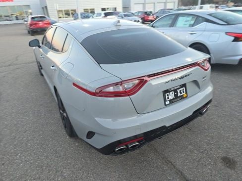 Used 2019 Kia Stinger GT2 image 6