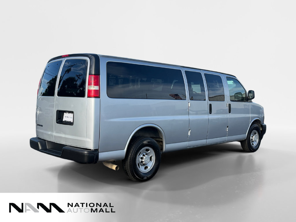 Used 2019 Chevrolet Express 3500 LS RWD image 5