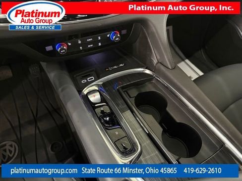 Used 2023 Buick Enclave Essence w/ Sport Touring Edition FWD image 21