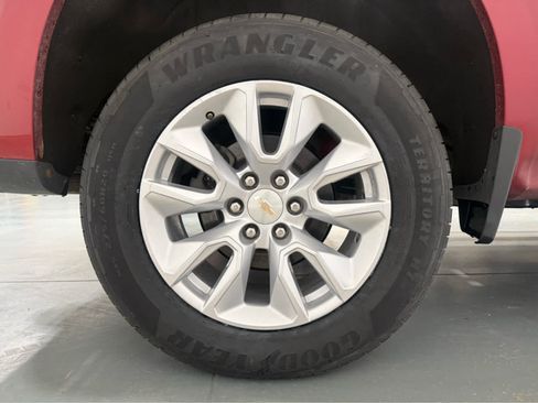 Used 2020 Chevrolet Silverado 1500 RST AWD/4WD image 2