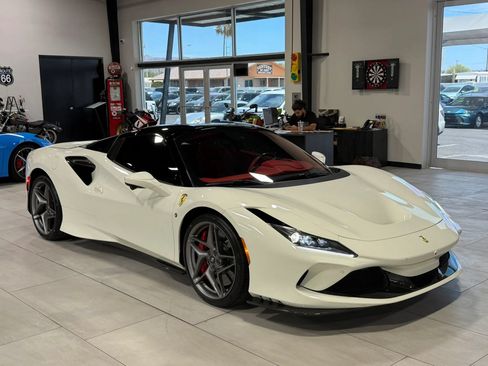Used 2021 Ferrari F8 Tributo RWD image 24
