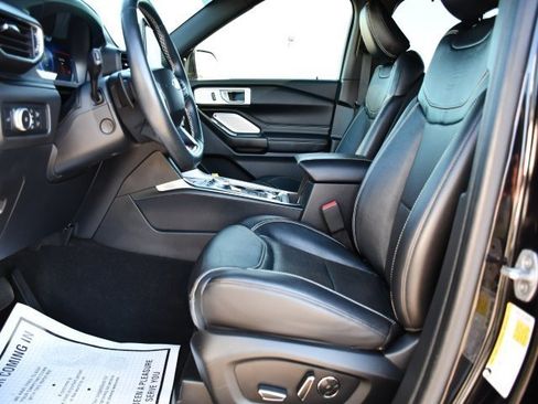 Used 2020 Ford Explorer ST w/ Premium Technology Package image 12