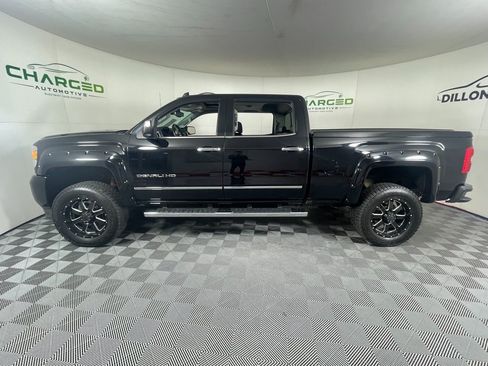 Used 2016 GMC Sierra 2500 Denali w/ Duramax Plus Package image 3