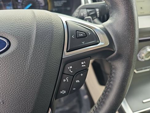 Used 2019 Ford Edge Titanium w/ Class II Trailer Tow Package image 19