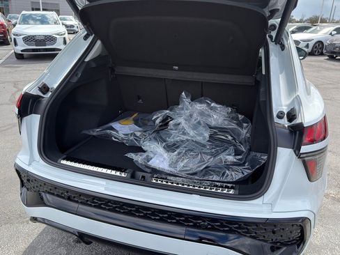 New 2026 Audi Q3 quattro 2.0T AWD/4WD image 8