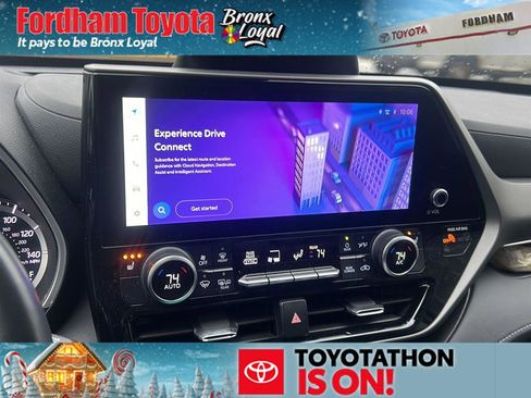 Used 2023 Toyota Highlander XLE image 1