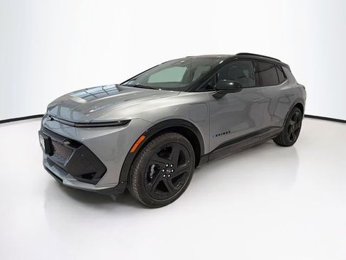 New 2025 Chevrolet Equinox EV RS image 3