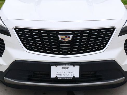 Certified 2022 Cadillac XT4 Premium Luxury w/ Enhanced Visibility Package FWD image 8
