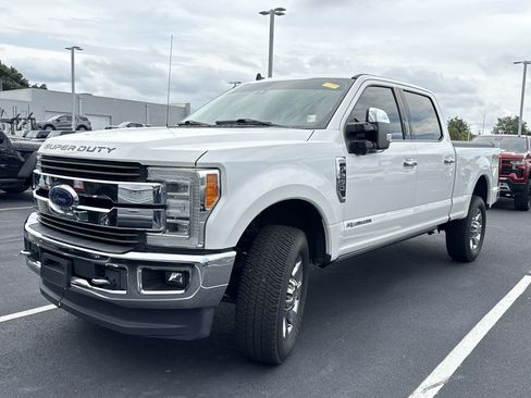 Used 2019 Ford F250 King Ranch w/ King Ranch Ultimate Package AWD/4WD image 6