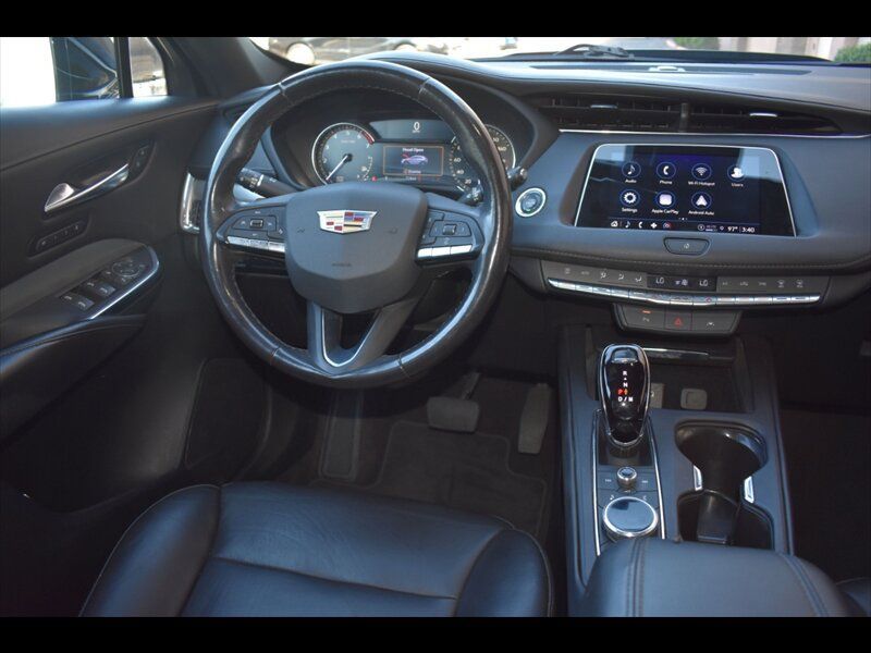 Used 2023 Cadillac XT4 Premium Luxury FWD image 29