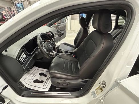 Used 2021 Volkswagen Jetta GLI Autobahn FWD image 49