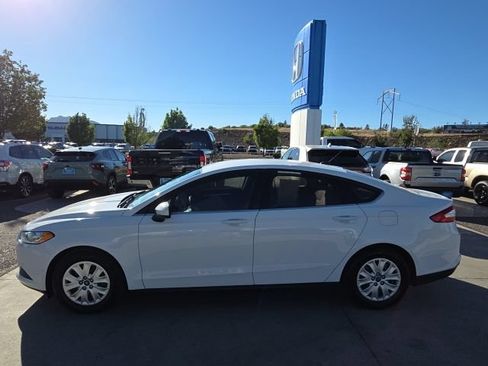 Used 2013 Ford Fusion S FWD image 8