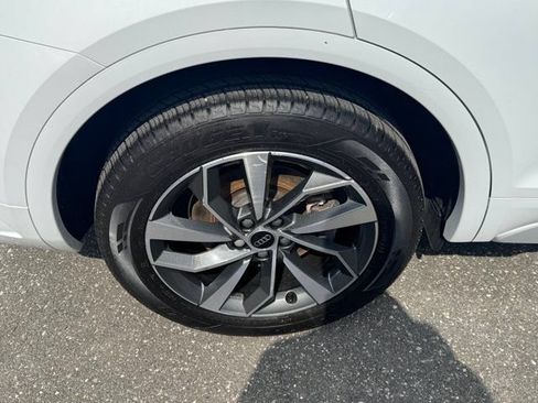 Certified 2023 Audi Q5 2.0T Premium w/ Convenience Package AWD/4WD image 12
