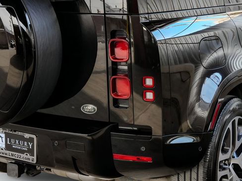 Used 2022 Land Rover Defender 110 XS Edition image 22