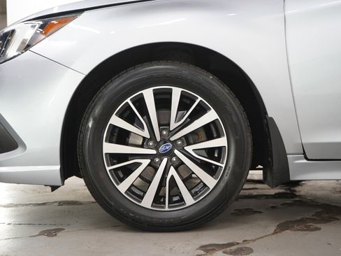 Used 2019 Subaru Legacy 2.5i Premium AWD/4WD image 28