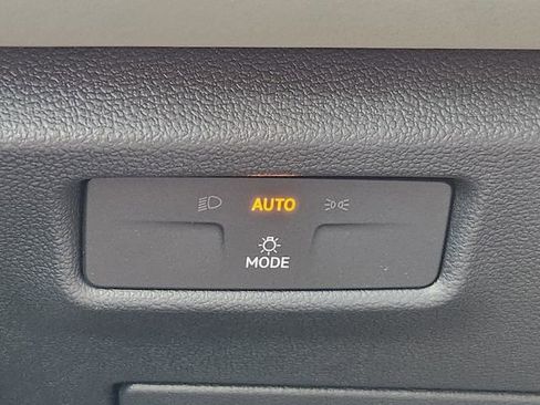 New 2026 Volkswagen Tiguan SE AWD/4WD image 20