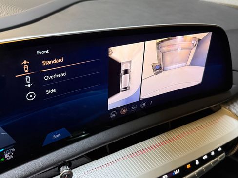 Certified 2025 Cadillac Optiq Luxury 1 image 33