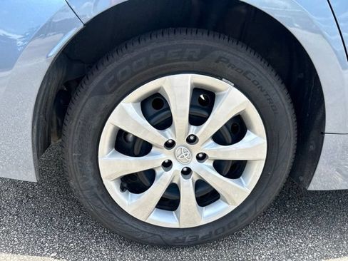 Used 2024 Toyota Corolla LE FWD image 11