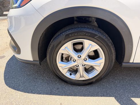 Used 2023 Honda HR-V LX image 7