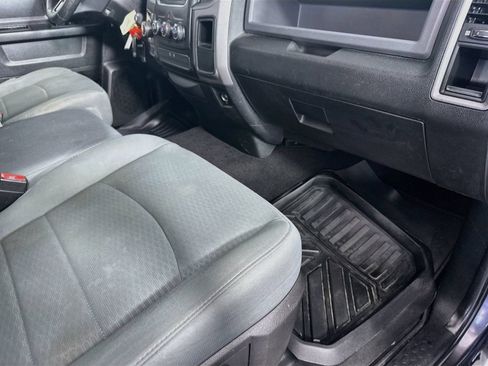 Used 2017 RAM 1500 Express AWD/4WD image 33