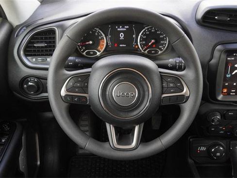 Certified 2022 Jeep Renegade Sport image 17