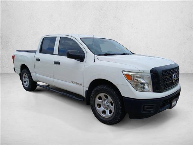 Used 2017 Nissan Titan S AWD/4WD image 3