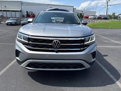 Used 2020 Volkswagen Atlas Cross Sport SEL Premium AWD/4WD image 2