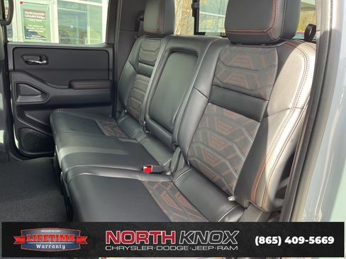 Used 2025 Nissan Frontier PRO-4X w/ Pro Premium Package image 15
