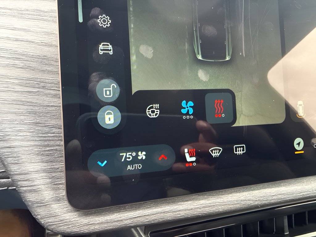 Used 2024 Rivian R1S Adventure Quad AWD/4WD image 22