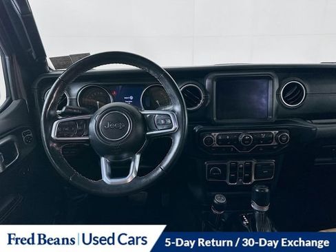 Used 2022 Jeep Wrangler Unlimited Sahara w/ Cold Weather Group AWD/4WD image 24