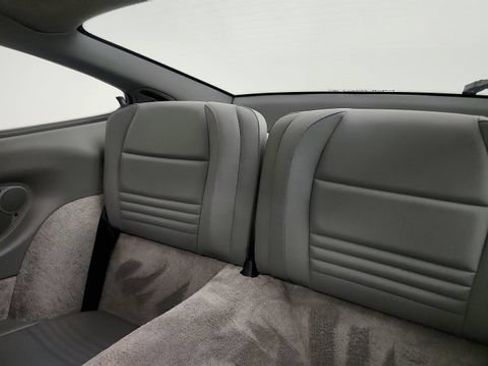 Used 2001 Porsche 911 Carrera RWD image 44