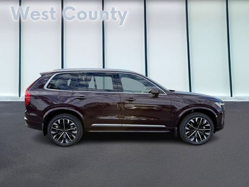 New 2026 Volvo XC90 B5 Plus image 2