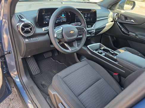 New 2026 Chevrolet Equinox LT image 9