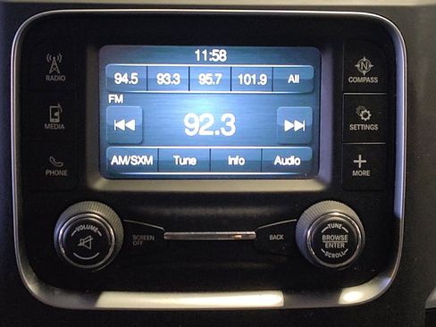 Used 2019 RAM 1500 Classic SLT AWD/4WD image 25