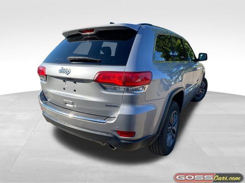 Used 2019 Jeep Grand Cherokee Limited image 3