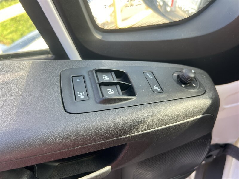 Used 2025 RAM ProMaster 3500 w/ Convenience Group FWD image 15