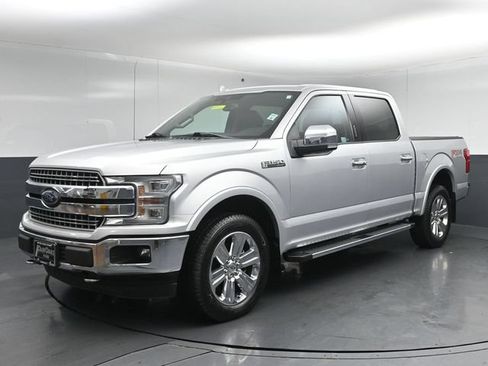 Used 2018 Ford F150 Lariat w/ Equipment Group 502A Luxury AWD/4WD image 3