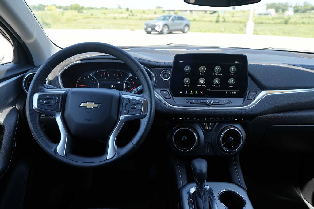 Used 2025 Chevrolet Blazer LT AWD/4WD image 30