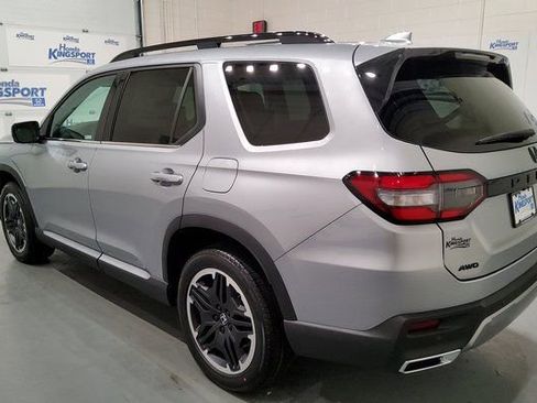 New 2026 Honda Pilot Touring image 4