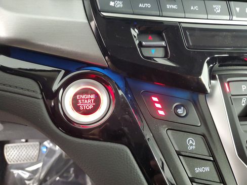 New 2026 Honda Odyssey Touring image 24