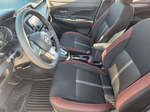 New 2025 Nissan Versa SR image 9