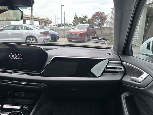 Used 2025 Audi A5 2.0T Premium Plus Sedan w/ Premium Plus image 9