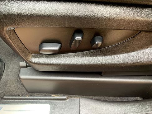 Used 2018 Chevrolet Silverado 1500 LT w/ Texas Edition image 25